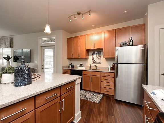 Stainless Appliances + Granite Counters