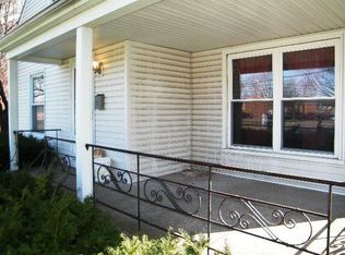 1515 Richmond Rd, Lyndhurst, OH 44124