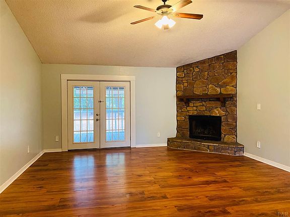 2nd image of 5225 Garnet Dr