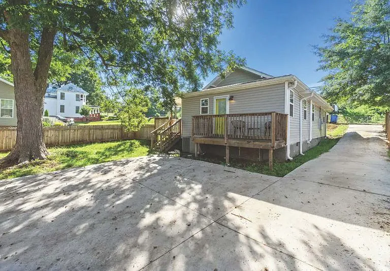 920 Anderson Rd — Photo 12