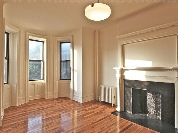 2nd image of 99 Prospect Park W APT 4A
