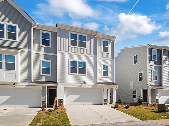 3rd image of 1121 Lily Loch Way