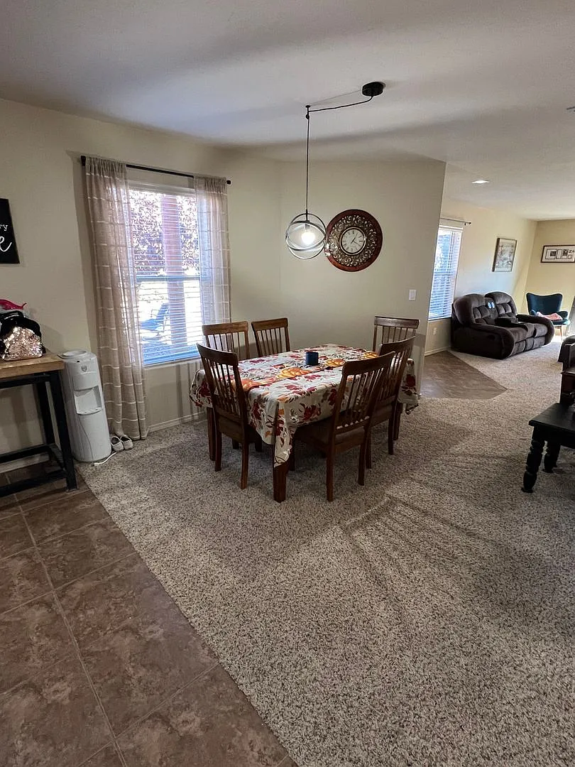 Great 3 bd 2 bath home! — Photo 4