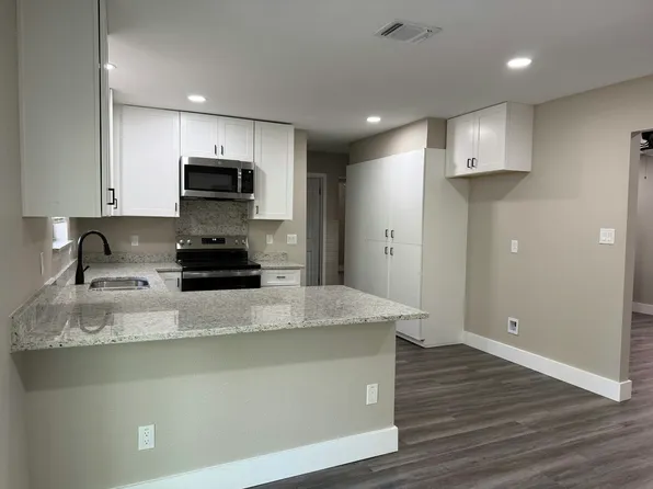7907 Stagecoach Ln, San Antonio, TX 78227