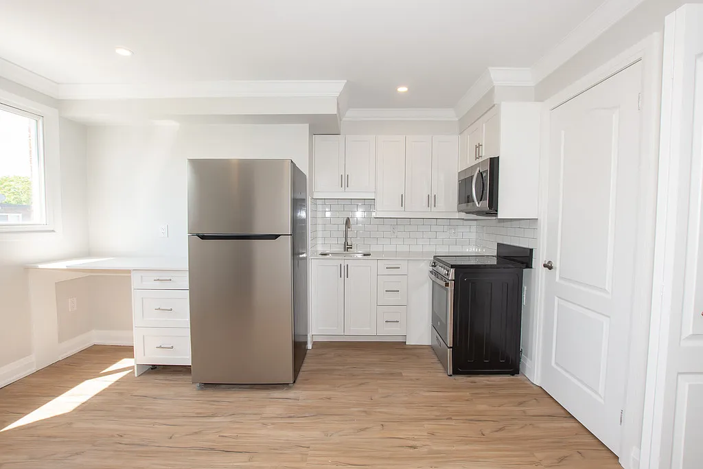 81 Empire Street - 13 — Photo 1