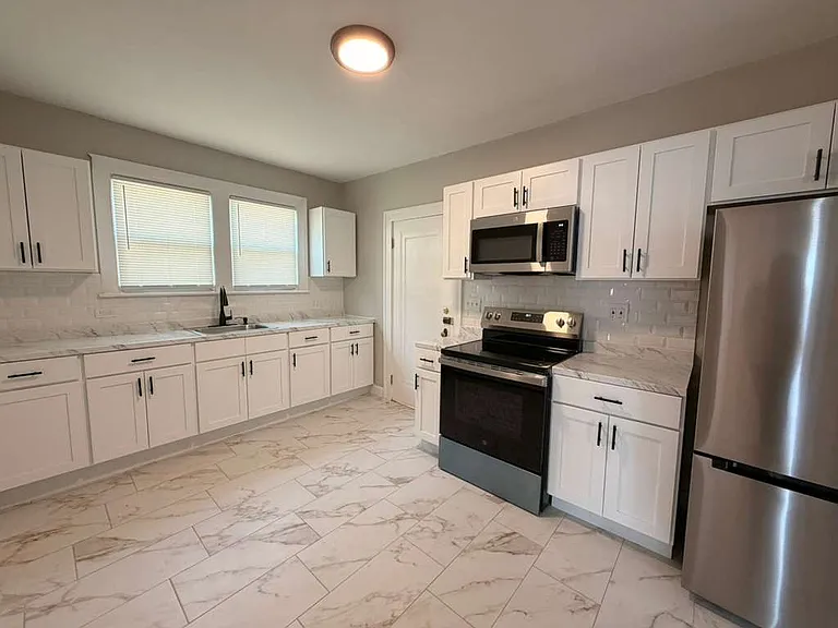 1563-1565 Ella T Grasso Blvd #2A — Photo 1