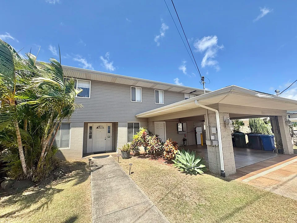 1422 Puanakau St