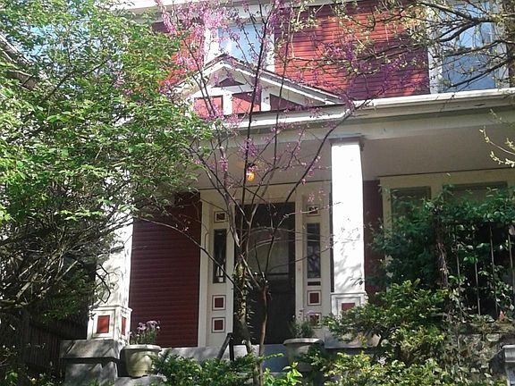 3rd image of 20 Greenwood Ave