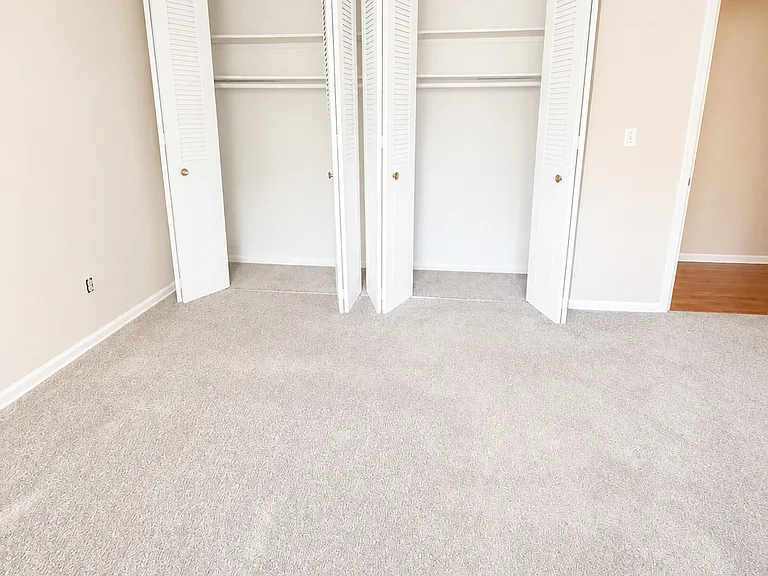 2484 Seymour Ave #1 — Photo 4