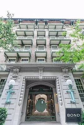 Sold by Bond New York | media 13