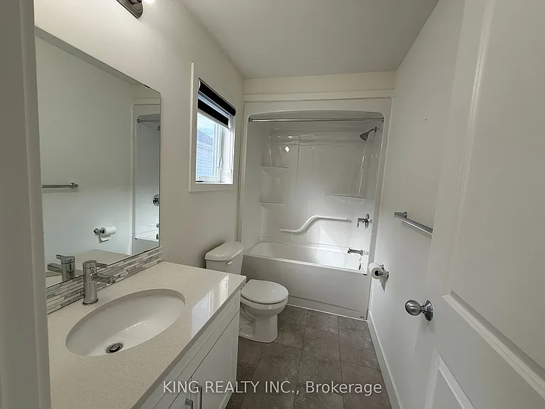 1612 Capri Cres #UPPER — Photo 16