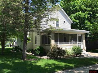 311 Pine St, Saint Peter, MN 56082