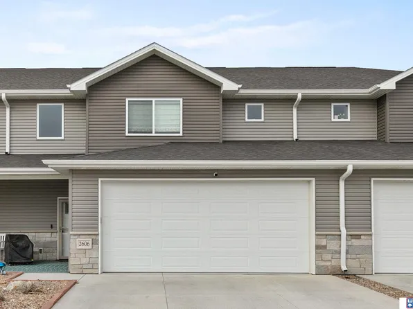 2606 W B St, Lincoln, NE 68522