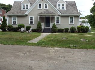 26 Barkers Ln #4, Portsmouth, RI 02871