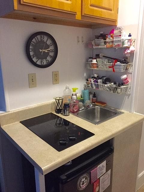 2nd image of 274 Newbury St #3