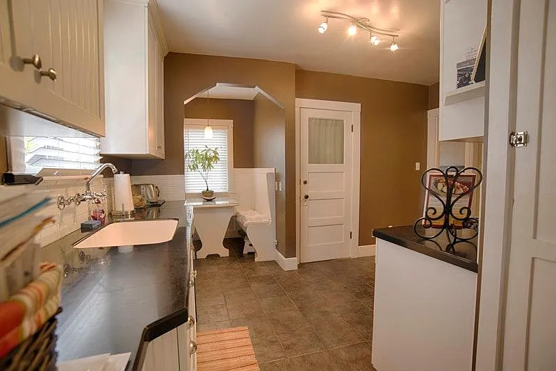 3 bed, 1281 sqft, $2,700 — Photo 4