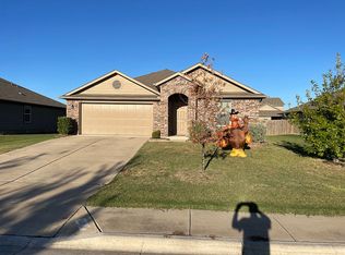 160 Voss, Kyle, TX 78640