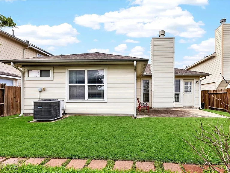 7219 Avocet Ln — Photo 29