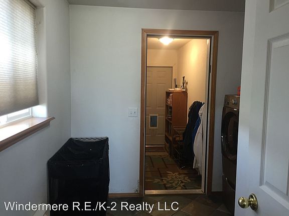 4th image of 11479 Crystal Ct NE