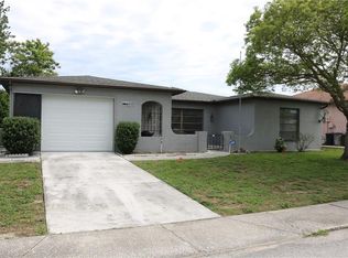 8321 Luray Dr, Port Richey, FL 34668