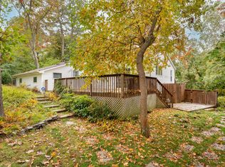 13 E Tiana Rd, Hampton Bays, NY 11946