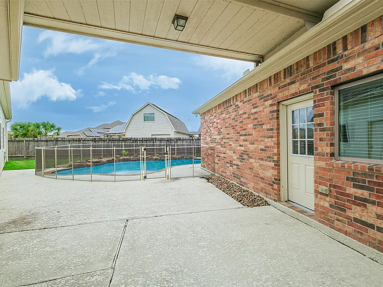 6811 Gonzales Point — Photo 4