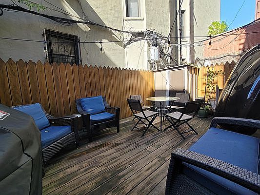 5th image of 540 Henry St APT 1