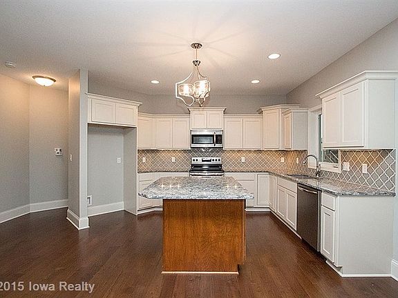 2nd image of 10579 NW 71st Ln