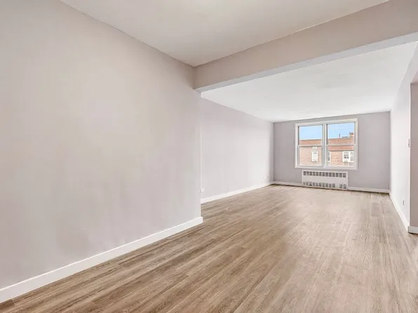 90-10 34th Ave #6B, Queens, NY 11372