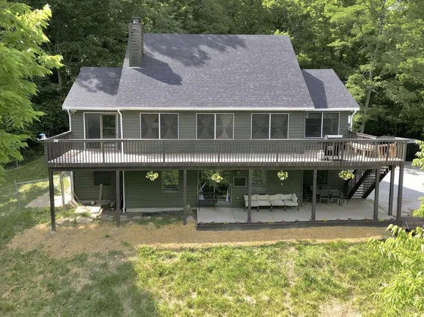 1153 Wayne Ave, Lawrenceburg, IN 47025