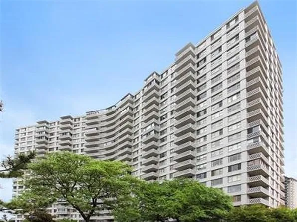 2100 Linwood Ave, Fort Lee, NJ 07024
