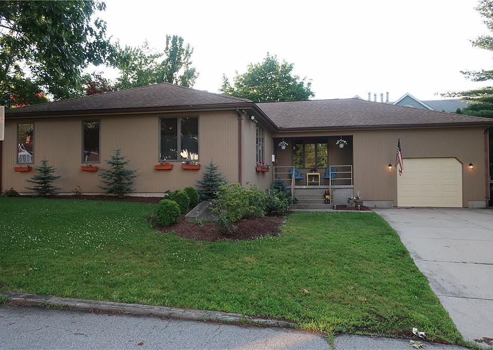 1st image of 55 Wenscott Ln
