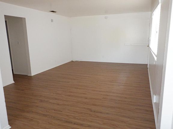 4th image of 6546 El Nido Ln APT 4
