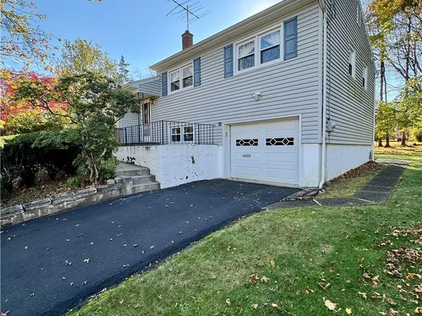14 Stewart Place, Spring Valley, NY 10977