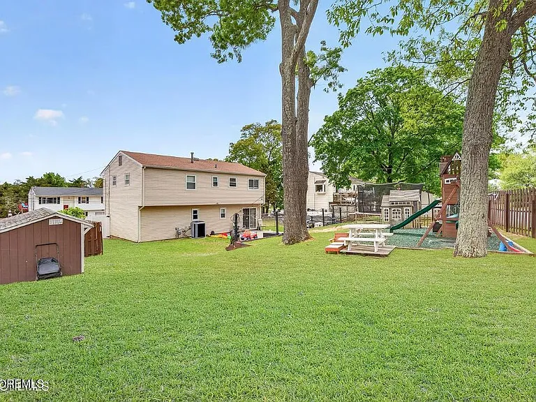 618 Illinois Ave — Photo 27