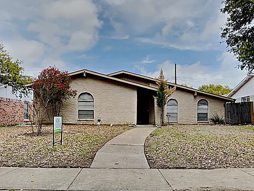 1517 Camelia Dr Photo 1
