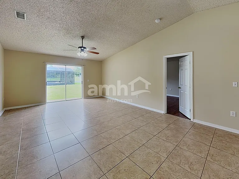 224 Sawyerwood Pl — Photo 5