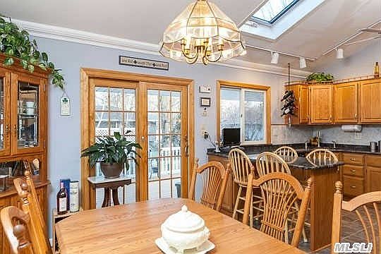 4th image of 145 Montclair Ave