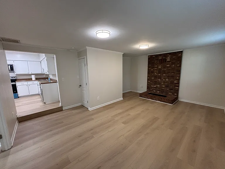 4212 Princeton Ave — Photo 7