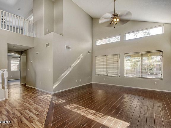 3rd image of 25603 W WHYMAN Street