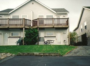 522 E 32nd St APT D, Tacoma, WA 98404