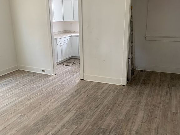 4th image of 212 N 3rd St