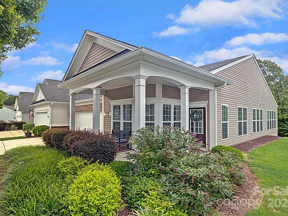 2nd image of 1617 River Bend Blvd