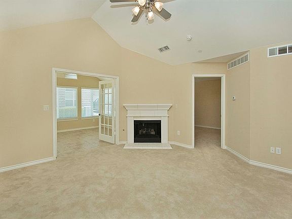 4th image of 2601 Marsh Ln Unit 203