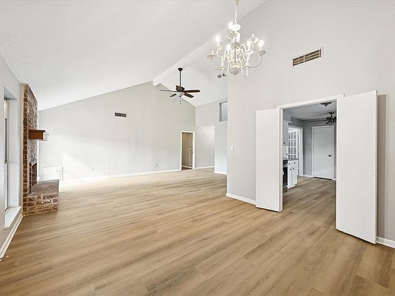 5th image of 25903 Long Hill Ln