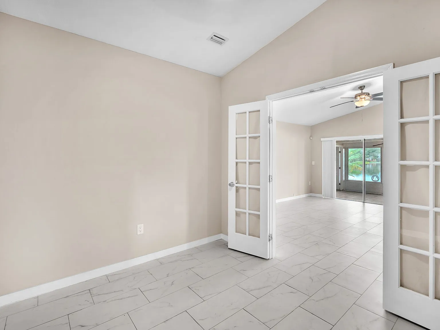 3 bed, 1546 sqft, $3,900 — Photo 2