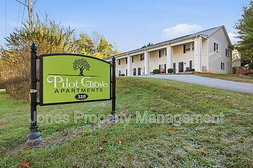 120 W 52nd Byp #B-3 Photo 1