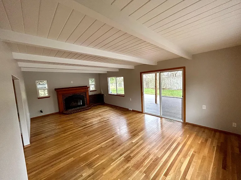12458 NE 95th St — Photo 5