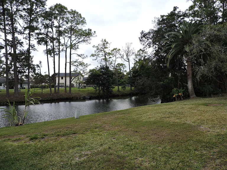 166 Sparrow Dr #2B — Photo 11