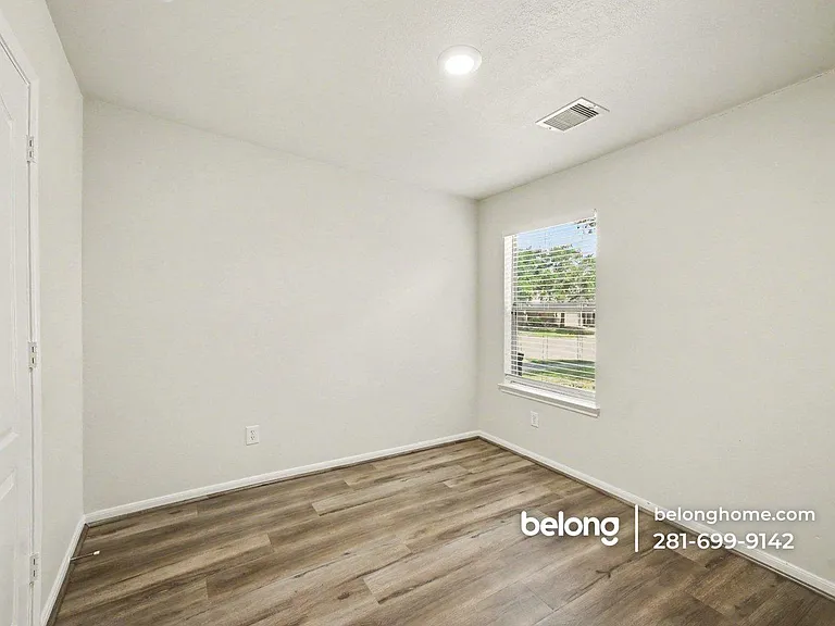 20739 Dickinson Manor Ln — Photo 21